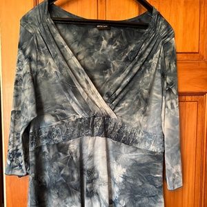 Avenue Women’s Shirt